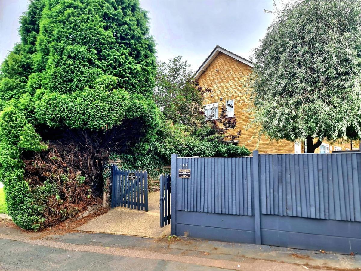 Potter'S Escape-Walking Distance From The Studios! Abbots Langley Экстерьер фото